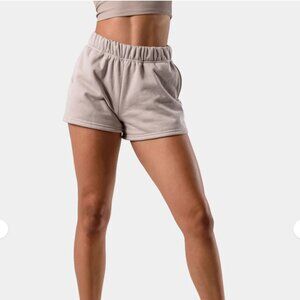 NWOT: Kamo Fitness CozyTec Sweatshorts - Porpoise Sz L